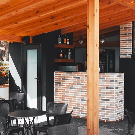 Hotel Beke Wlora Zewnętrze zdjęcie