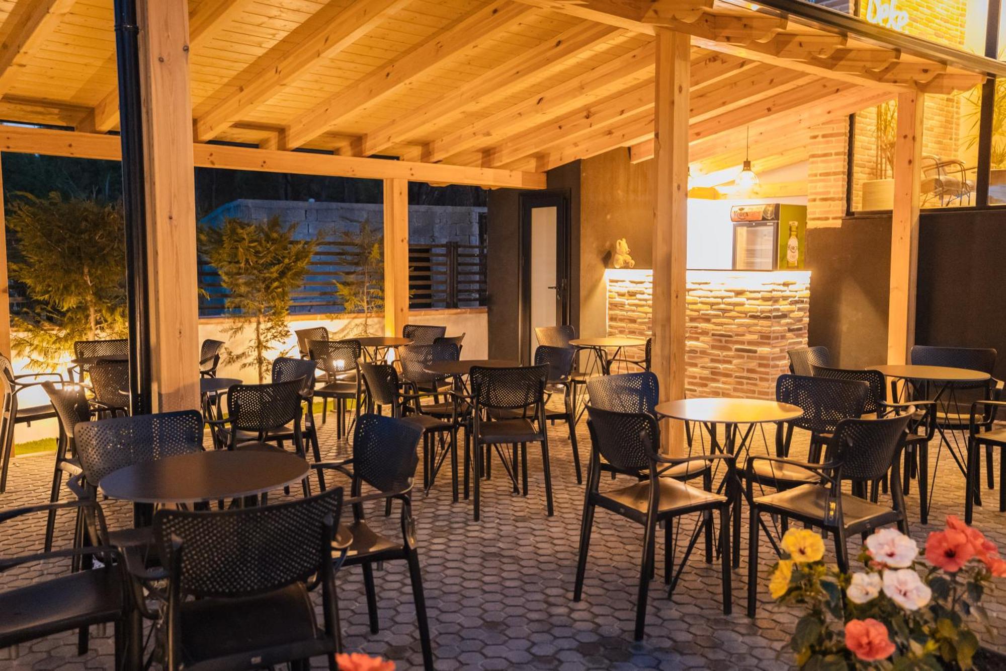 Hotel Beke Wlora Zewnętrze zdjęcie