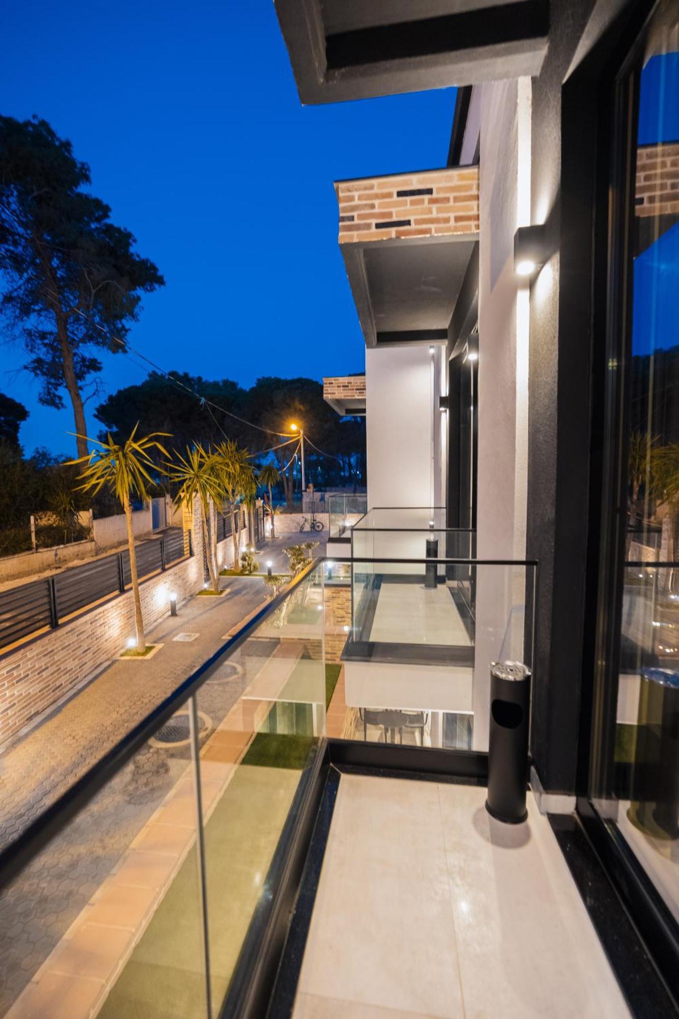 Hotel Beke Wlora Zewnętrze zdjęcie