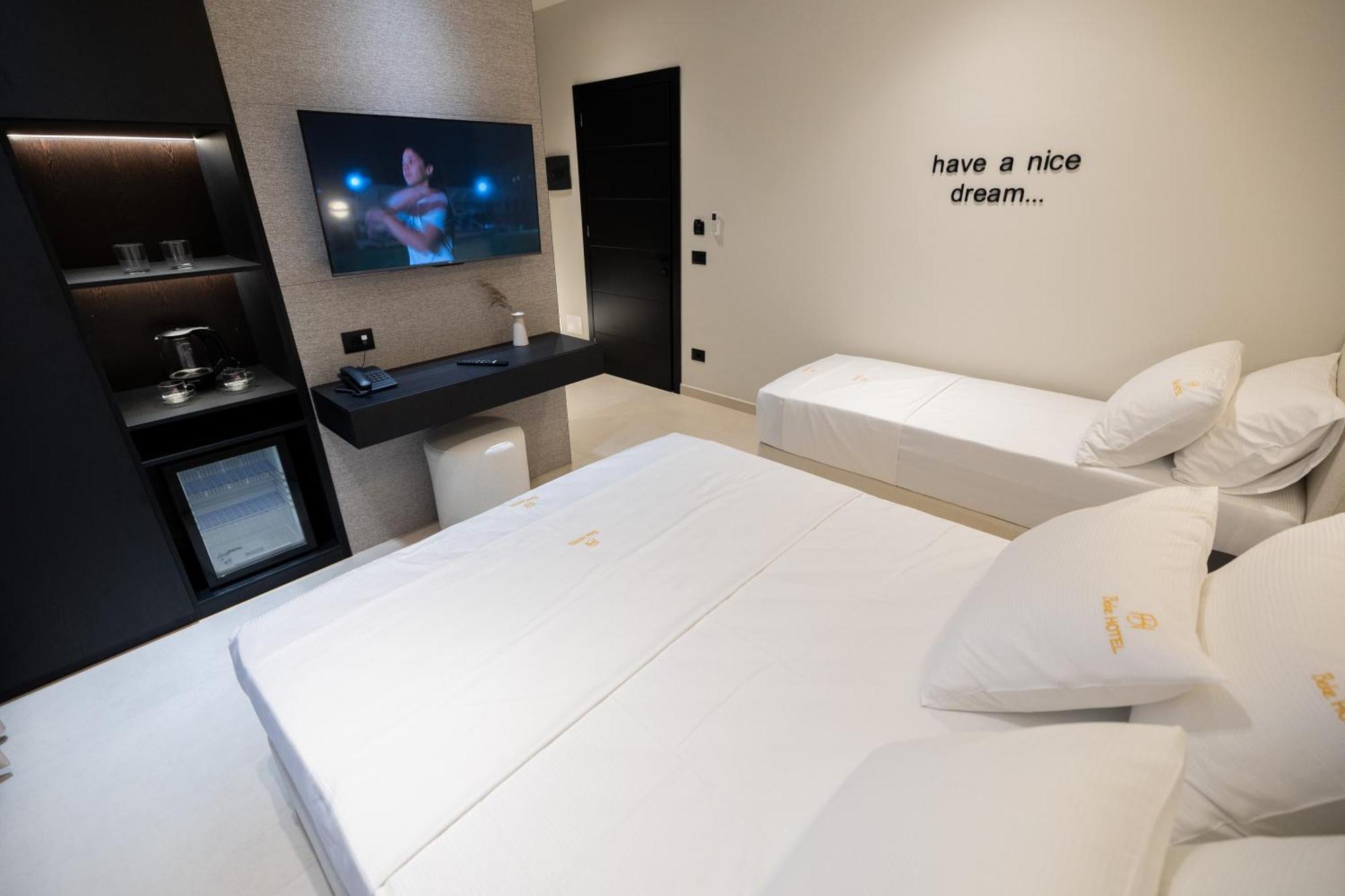 Hotel Beke Wlora Zewnętrze zdjęcie